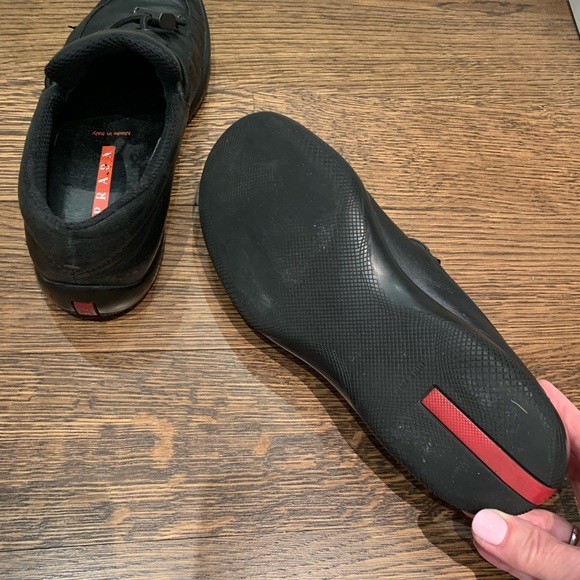 Prada Flat black leather shoes Size 8 used No box and bags sold as is - Picture 4 of 5